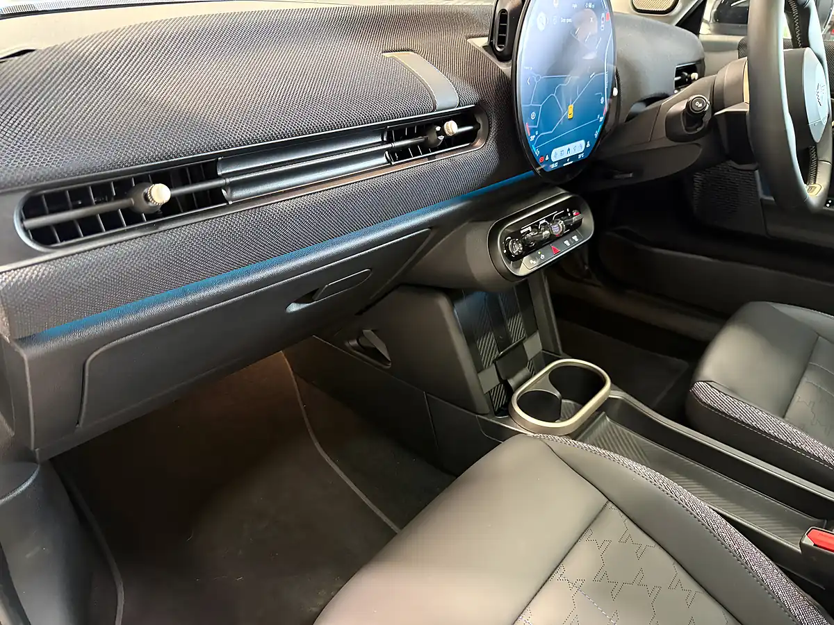 Used 2025 MINI Cooper Classic Hatchback Silver - Interior and Exterior details 19