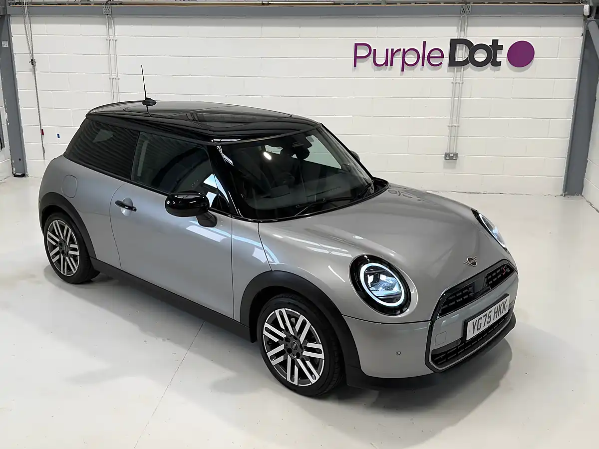 Used 2025 MINI Cooper Classic Hatchback Silver - Interior and Exterior details 2