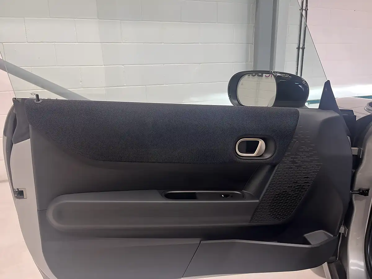 Used 2025 MINI Cooper Classic Hatchback Silver - Interior and Exterior details 9