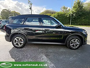 Used 2025 MINI Countryman Classic Black - Interior and Exterior details 4