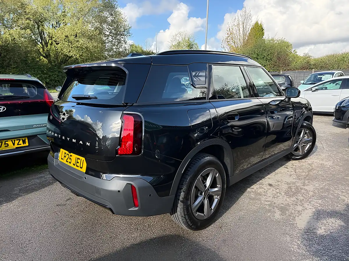 Used 2025 MINI Countryman Classic Black - Interior and Exterior details 6