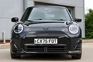Used 2025 MINI Electric Cooper Sport Legend Grey - Interior and Exterior details 7