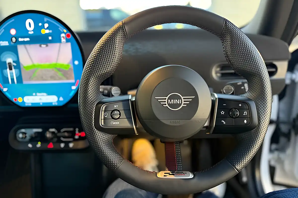 Used 2025 MINI Hatch C Sport White - Interior and Exterior details 15