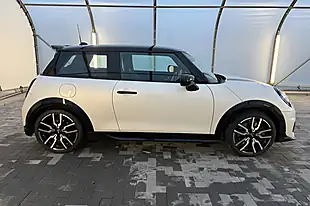 Used 2025 MINI Hatch C Sport White - Interior and Exterior details 3