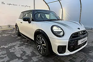Used 2025 MINI Hatch C Sport White - Interior and Exterior details 4