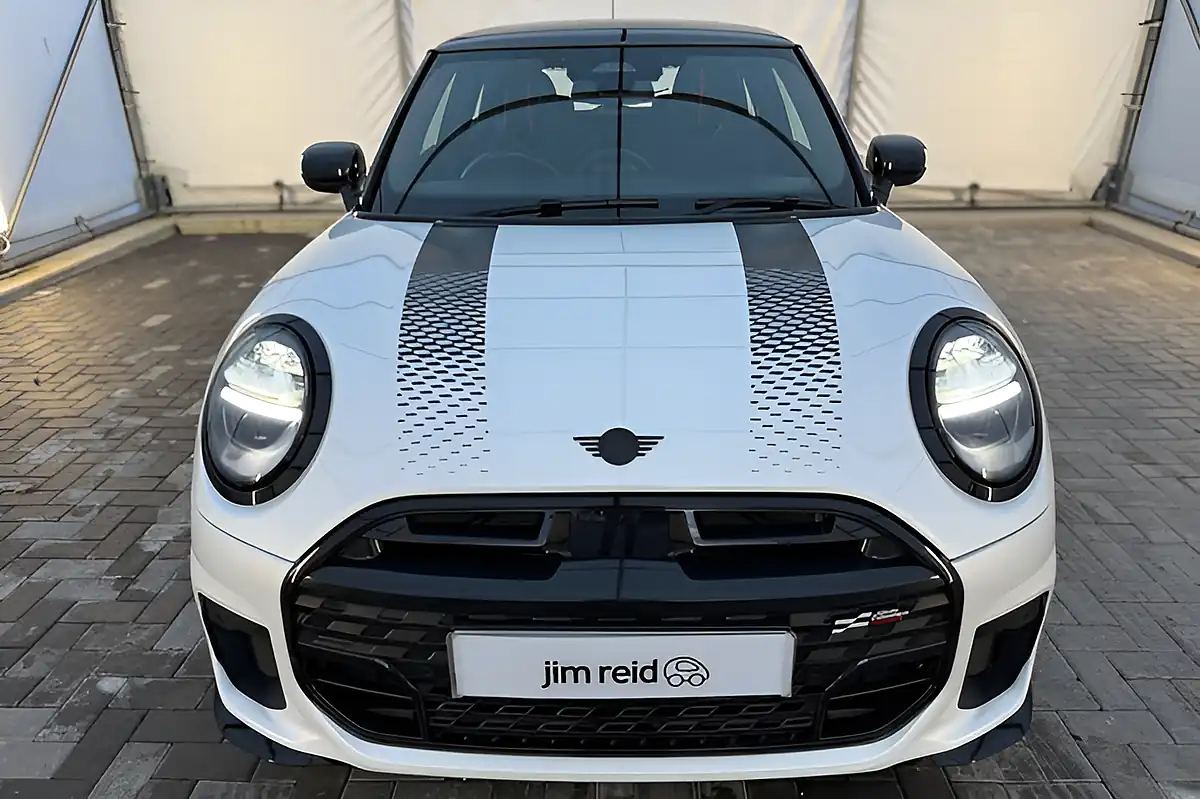 Used 2025 MINI Hatch C Sport White - Interior and Exterior details 6