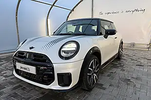 Used 2025 MINI Hatch C Sport White - Interior and Exterior details 7