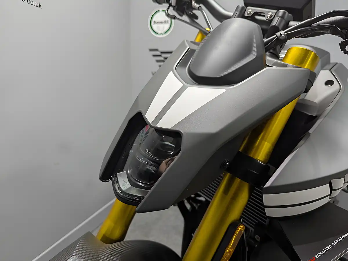 Used 2025 Mondial Piega - Interior and Exterior details 12