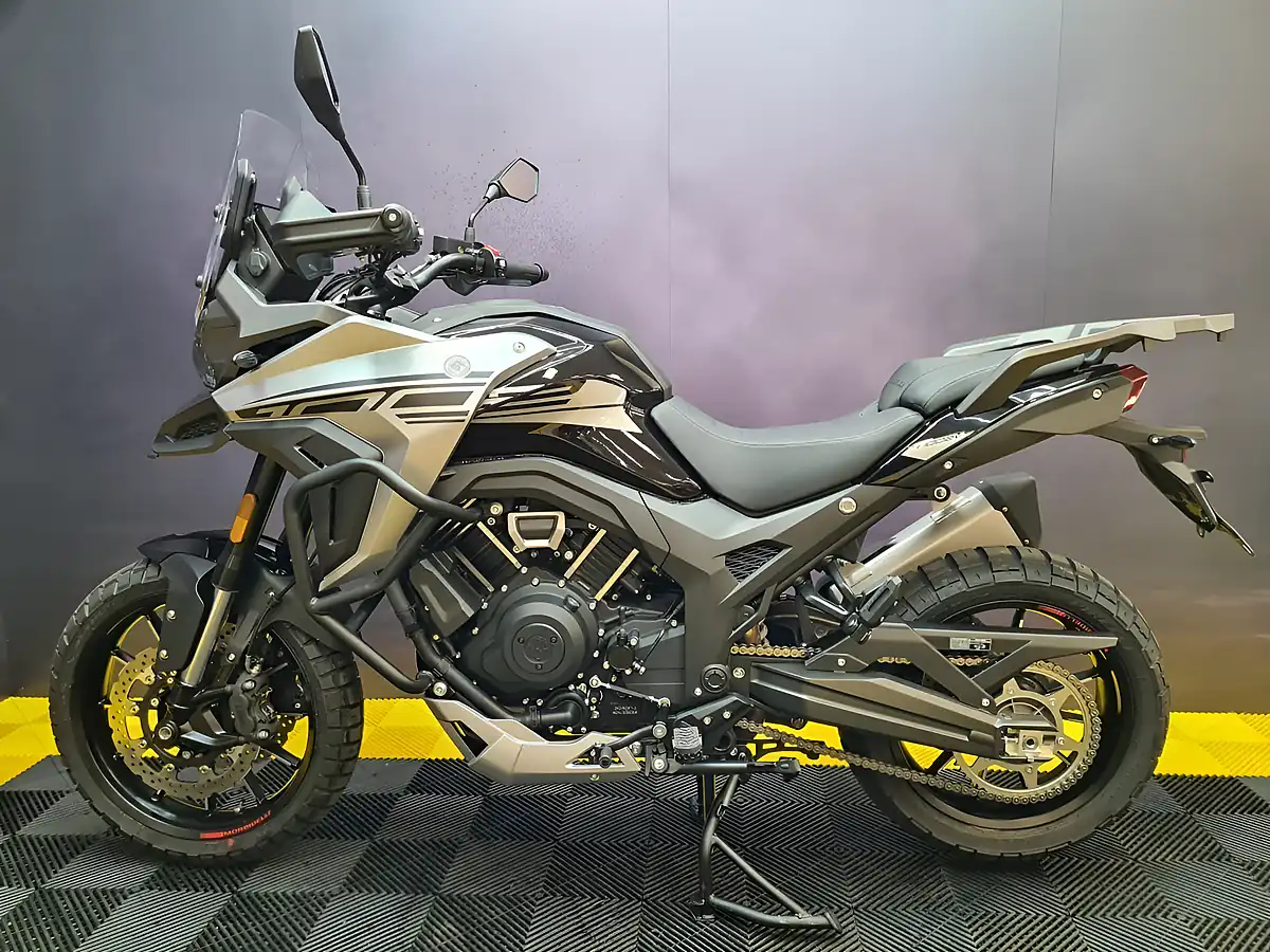Used 2025 Morbidelli T1002V Ex-Demo Grey - Interior and Exterior details 3