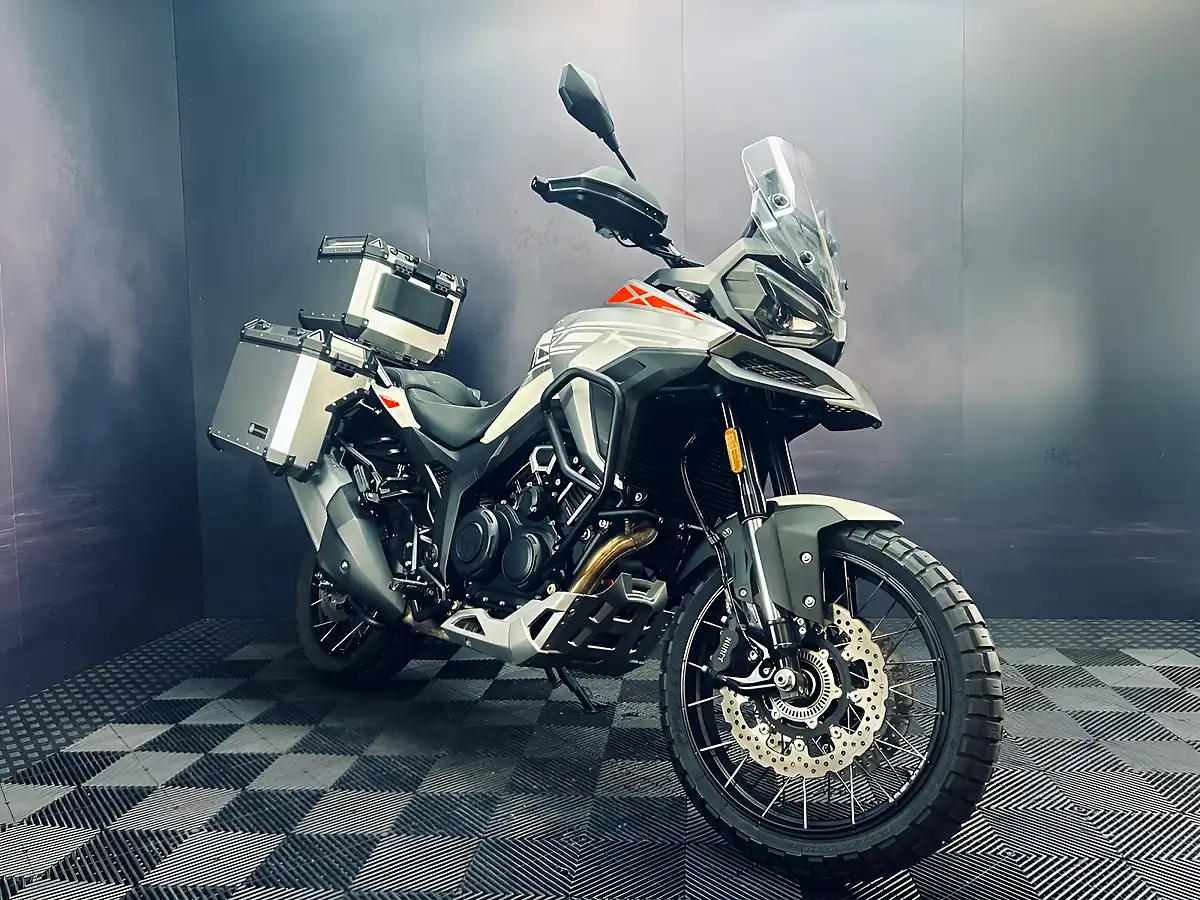 Used 2025 Morbidelli T1002VX White - Interior and Exterior details 19