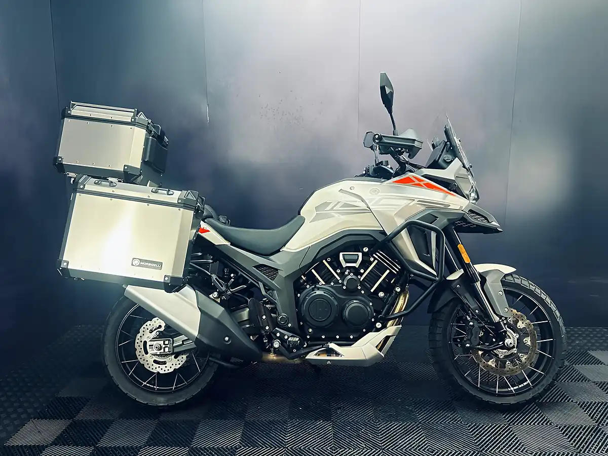 Used 2025 Morbidelli T1002VX White - Interior and Exterior details 2