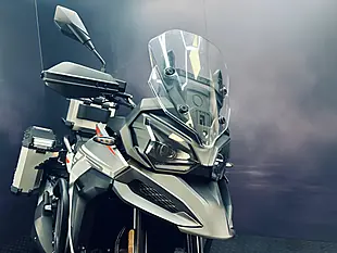 Used 2025 Morbidelli T1002VX White - Interior and Exterior details 8