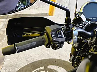 Used 2025 Moto Guzzi V7 Black - Interior and Exterior details 11