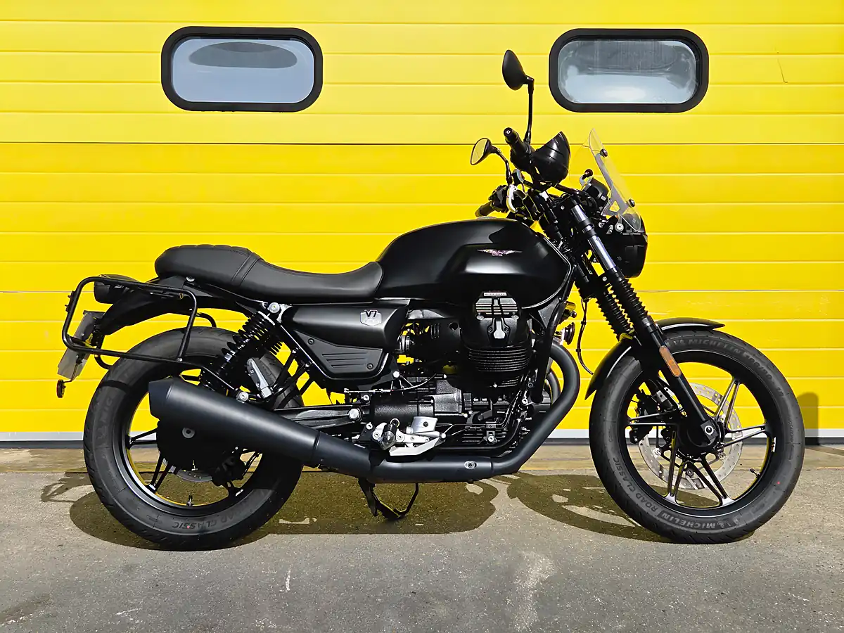 Used 2025 Moto Guzzi V7 Black - Interior and Exterior details 2