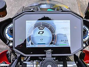Used 2025 Mv Agusta Brutale Rr Black - Interior and Exterior details 12