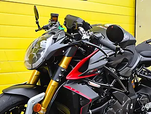 Used 2025 Mv Agusta Brutale Rr Black - Interior and Exterior details 15
