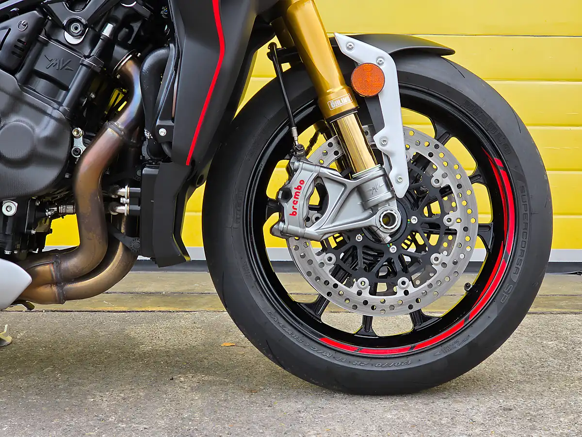 Used 2025 Mv Agusta Brutale Rr Black - Interior and Exterior details 17