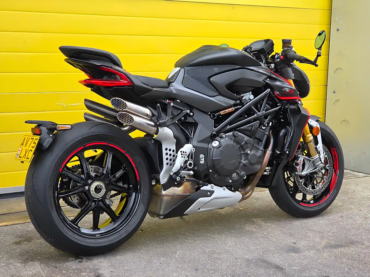 Used 2025 Mv Agusta Brutale Rr Black - Interior and Exterior details 4