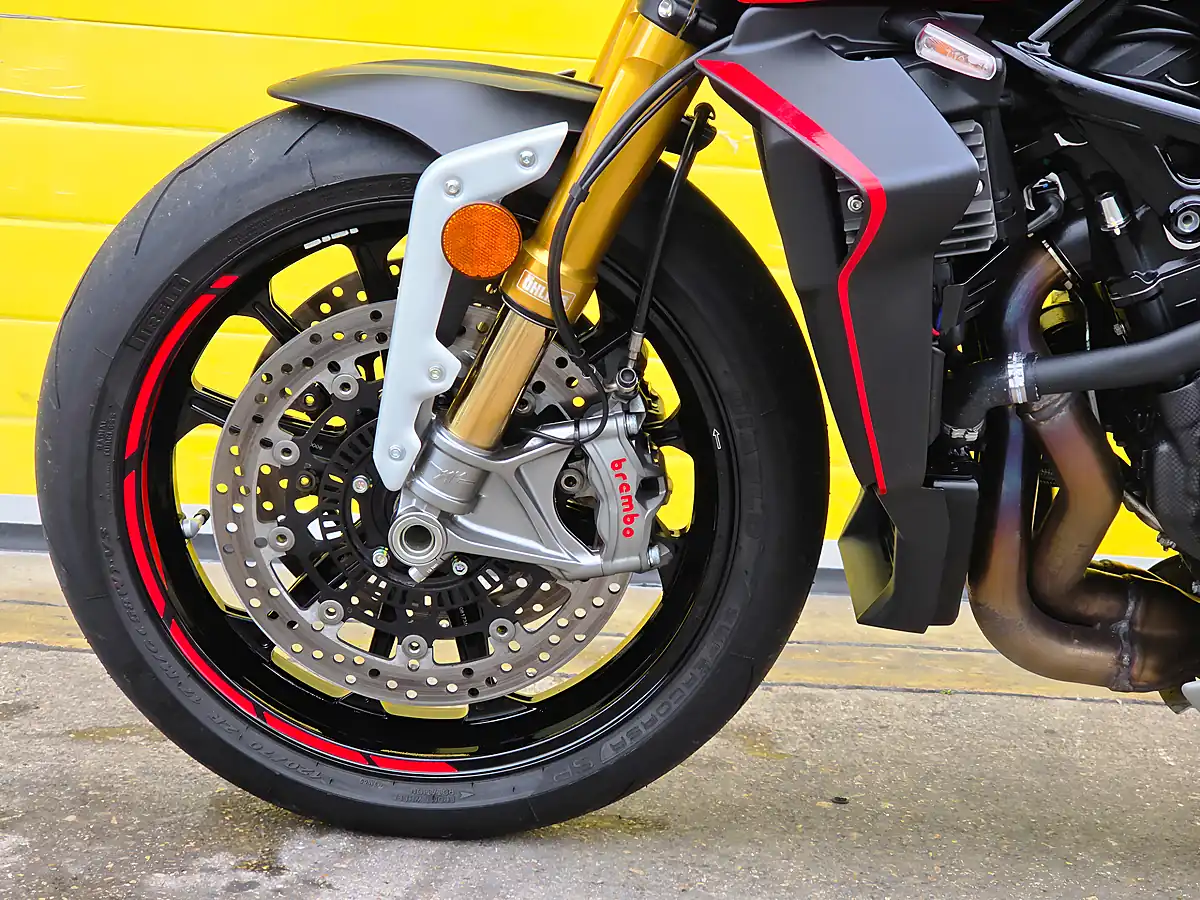 Used 2025 Mv Agusta Brutale Rr Black - Interior and Exterior details 8
