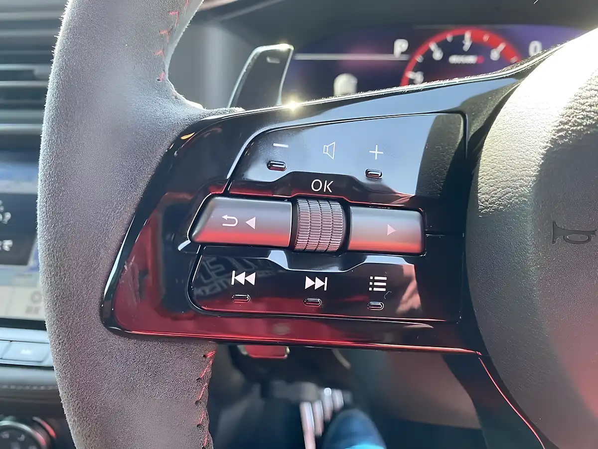 Used 2025 Nissan Fairlady Z Nismo Red - Interior and Exterior details 11