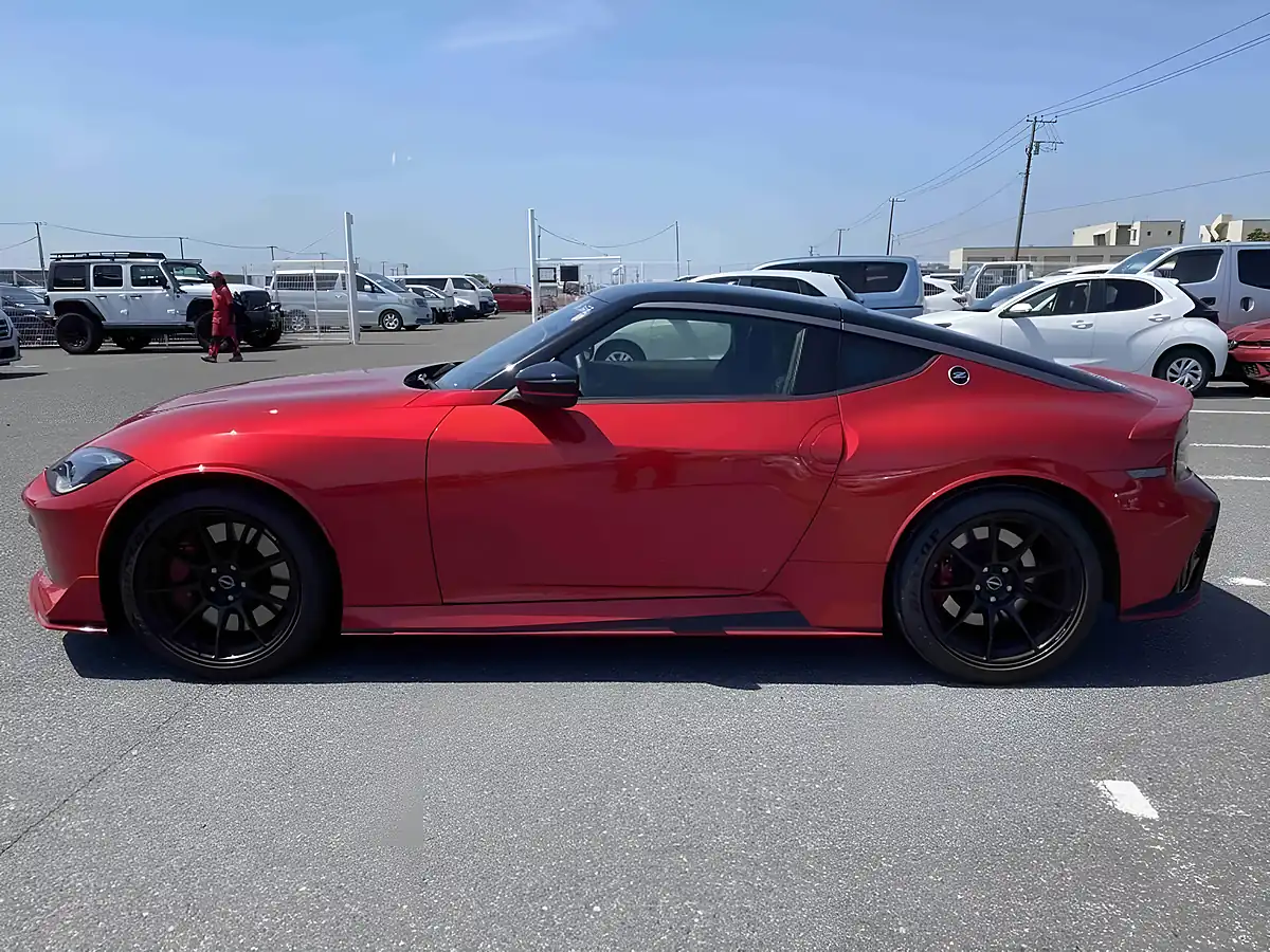 Used 2025 Nissan Fairlady Z Nismo Red - Interior and Exterior details 6