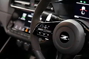 Used 2025 Nissan Fairlady Z Nismo White - Interior and Exterior details 8