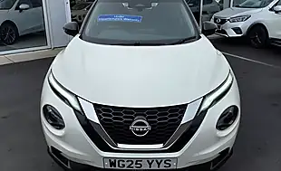Used 2025 Nissan Juke Acenta Premium Arctic White - Interior and Exterior details 7