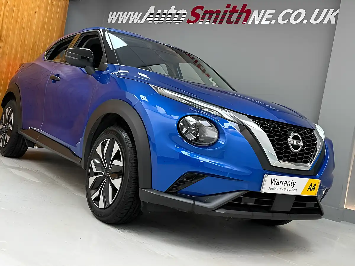 Used 2025 Nissan Juke Acenta Premium Blue - Interior and Exterior details 12