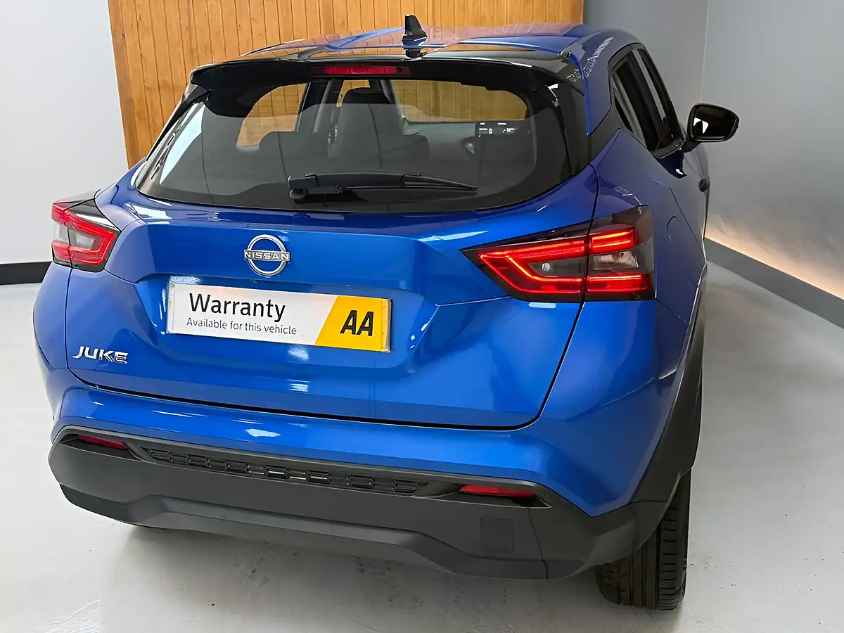Used 2025 Nissan Juke Acenta Premium Blue - Interior and Exterior details 14