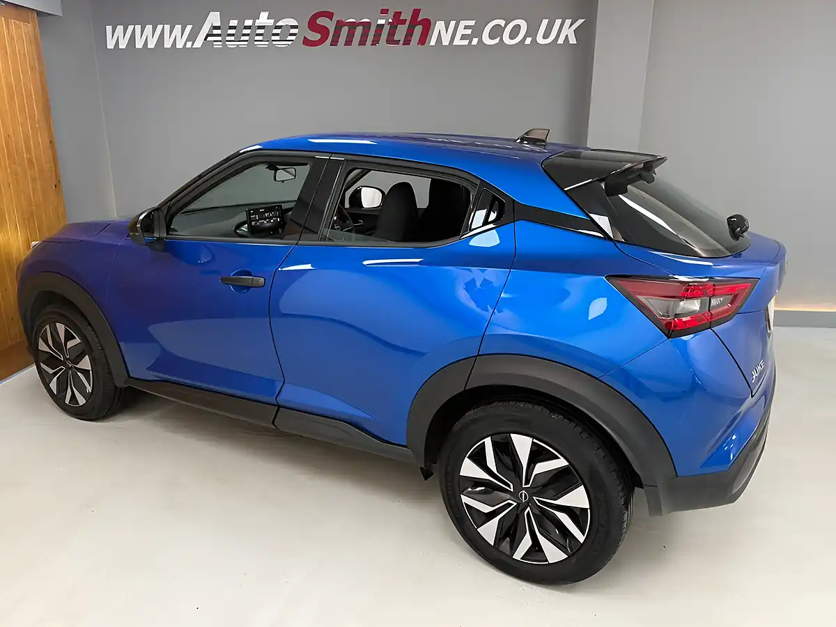 Used 2025 Nissan Juke Acenta Premium Blue - Interior and Exterior details 19