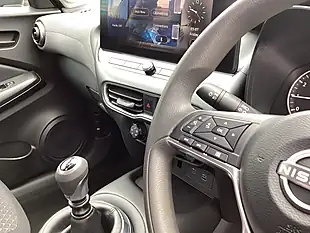 Used 2025 Nissan Juke Acenta Premium Blue - Interior and Exterior details 15