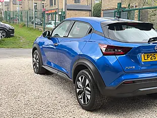 Used 2025 Nissan Juke Acenta Premium Blue - Interior and Exterior details 11