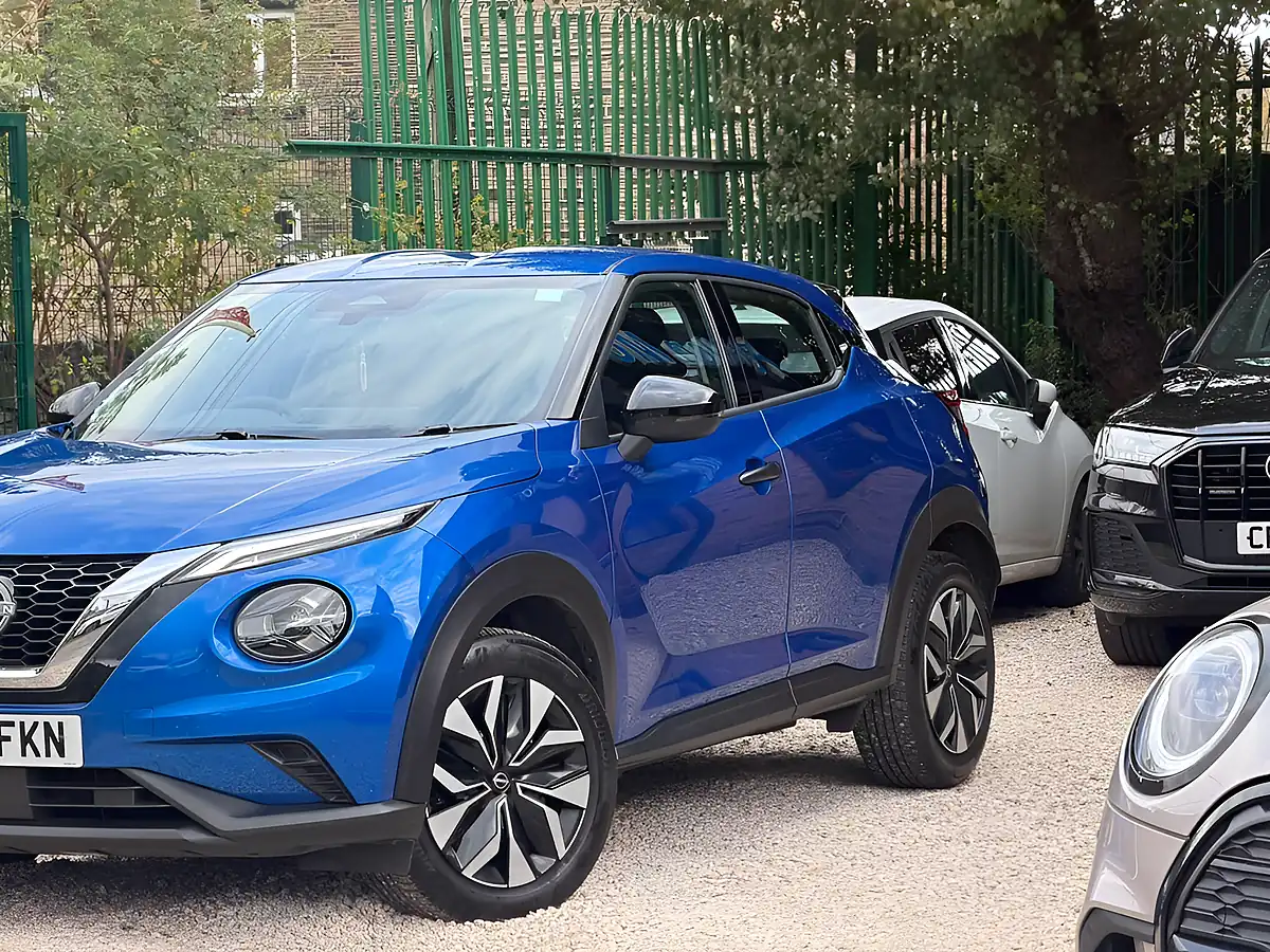 Used 2025 Nissan Juke Acenta Premium Blue - Interior and Exterior details 12
