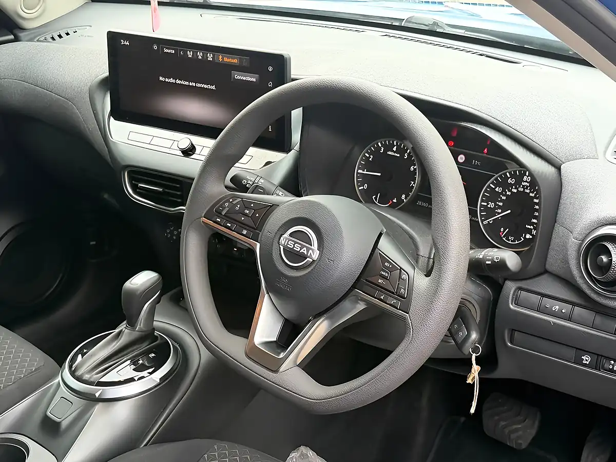 Used 2025 Nissan Juke Acenta Premium Blue - Interior and Exterior details 15