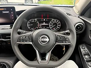 Used 2025 Nissan Juke Acenta Premium Blue - Interior and Exterior details 16
