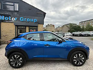 Used 2025 Nissan Juke Acenta Premium Blue - Interior and Exterior details 6