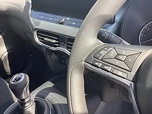 Used 2025 Nissan Juke Acenta Premium Grey - Interior and Exterior details 12