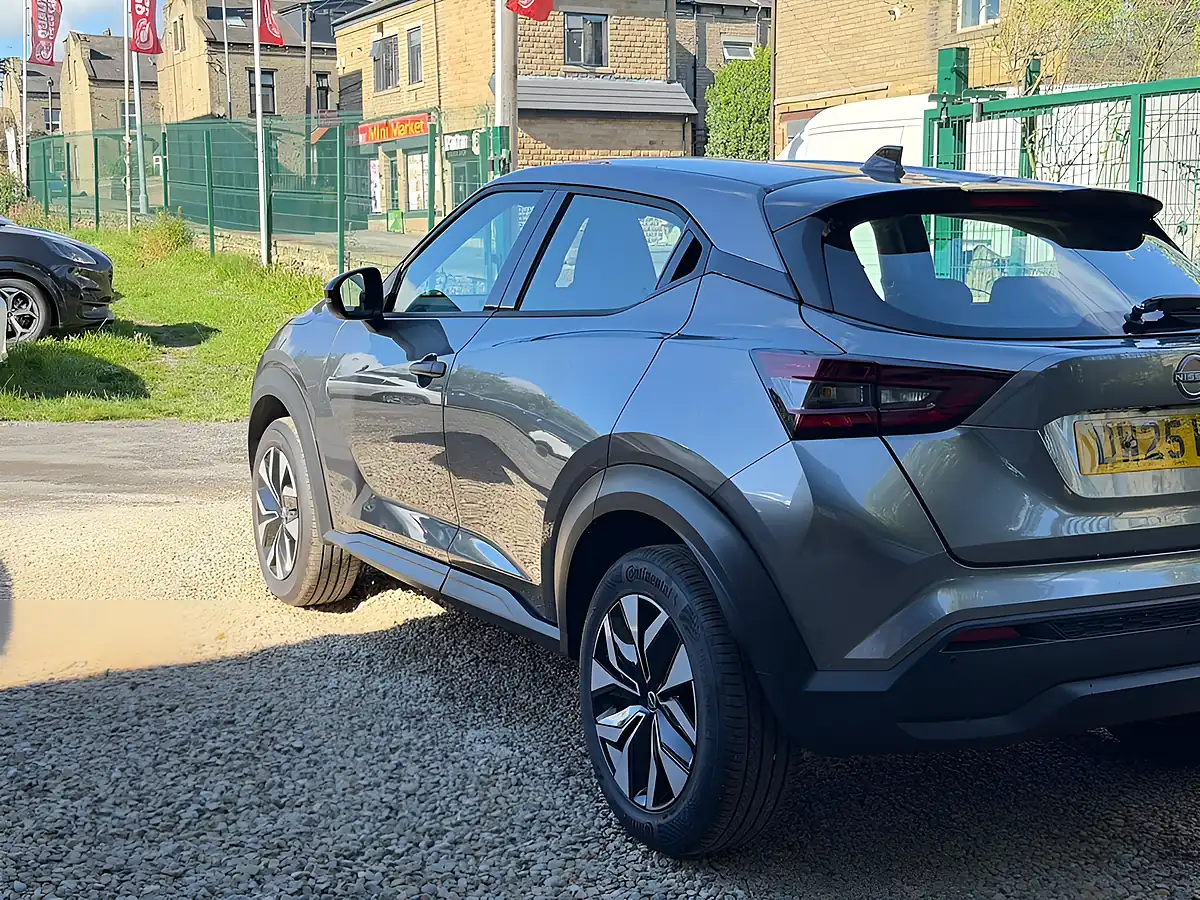Used 2025 Nissan Juke Acenta Premium Grey - Interior and Exterior details 17