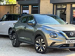 Used 2025 Nissan Juke Acenta Premium Grey - Interior and Exterior details 20