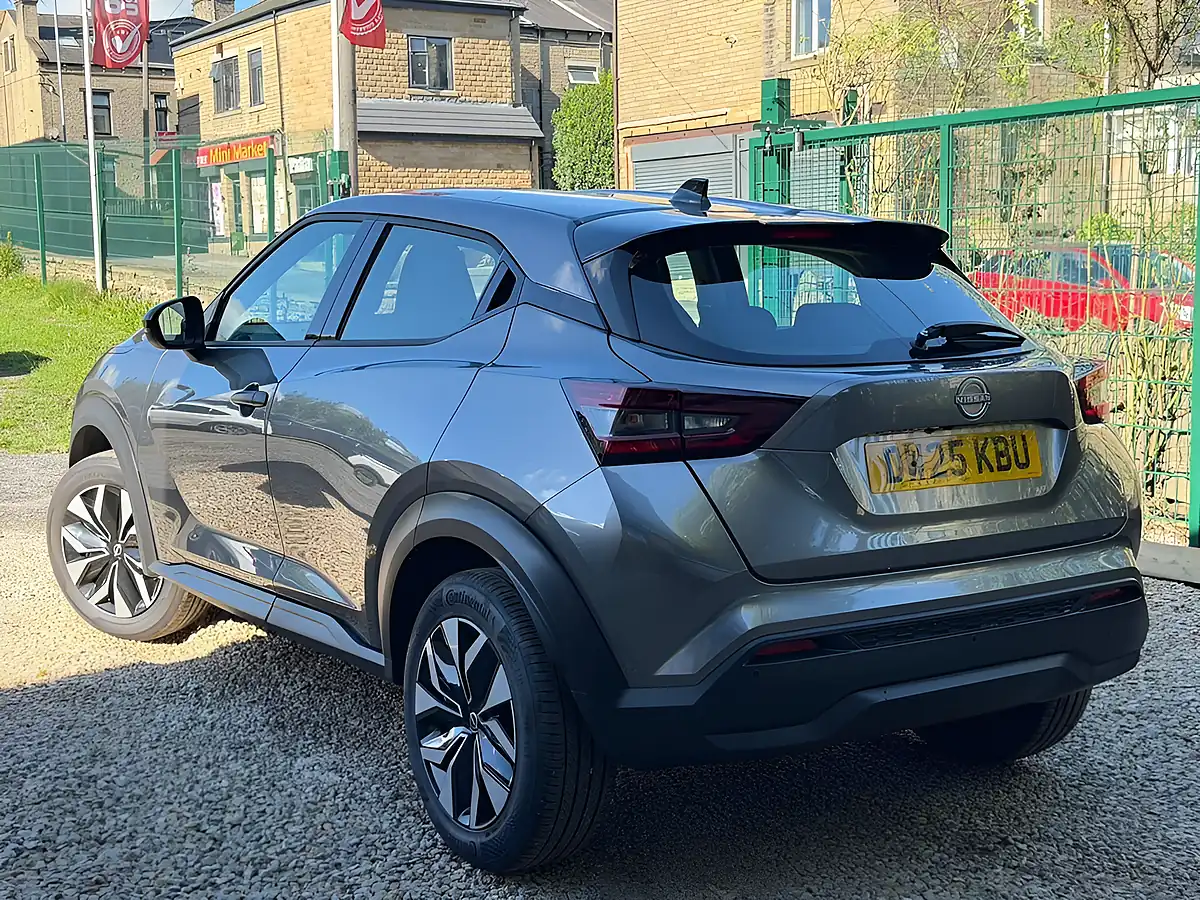 Used 2025 Nissan Juke Acenta Premium Grey - Interior and Exterior details 5