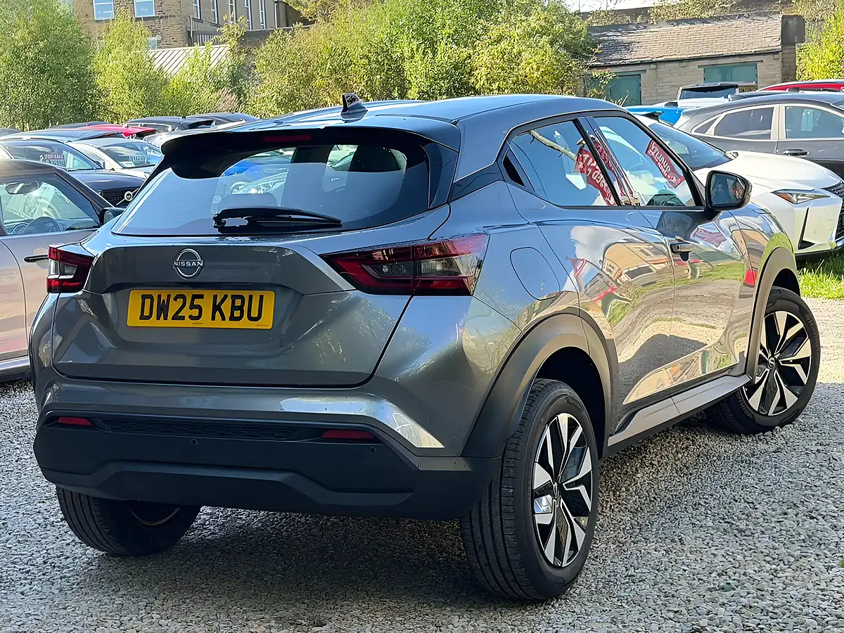 Used 2025 Nissan Juke Acenta Premium Grey - Interior and Exterior details 7