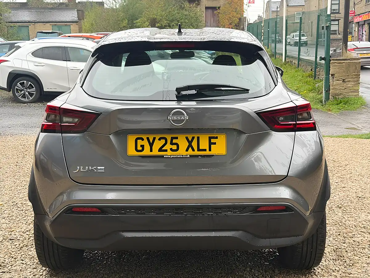 Used 2025 Nissan Juke Acenta Premium Grey - Interior and Exterior details 6