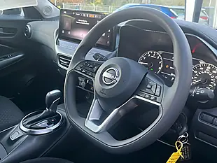 Used 2025 Nissan Juke Acenta Premium Red - Interior and Exterior details 14