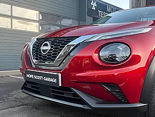 Used 2025 Nissan Juke Acenta Premium Red - Interior and Exterior details 18