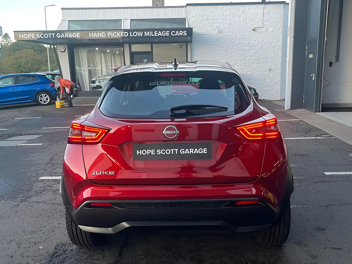 Used 2025 Nissan Juke Acenta Premium Red - Interior and Exterior details 5