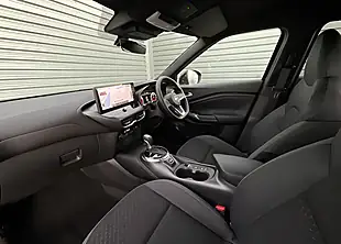 Used 2025 Nissan Juke N-Connecta Black - Interior and Exterior details 11