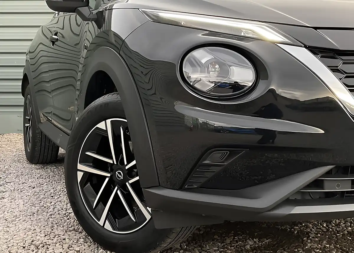 Used 2025 Nissan Juke N-Connecta Black - Interior and Exterior details 2