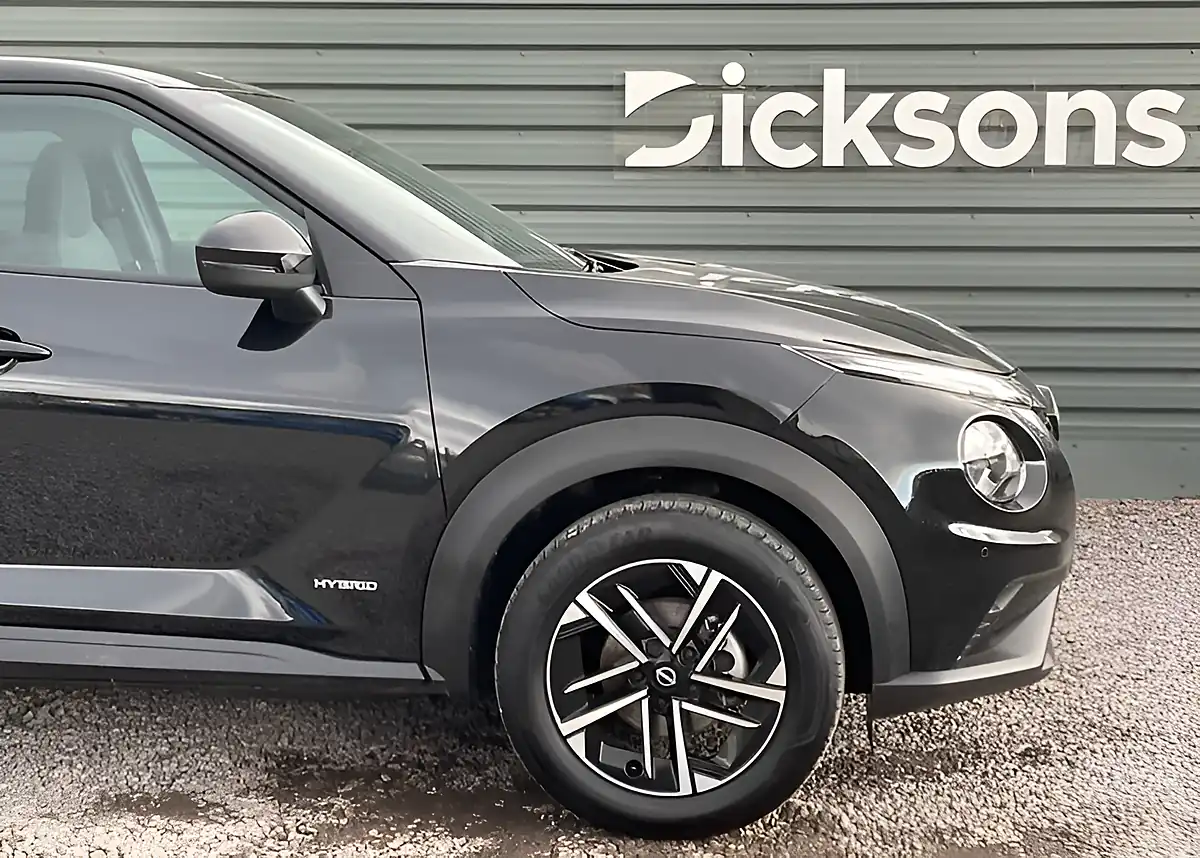 Used 2025 Nissan Juke N-Connecta Black - Interior and Exterior details 3