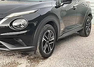 Used 2025 Nissan Juke N-Connecta Black - Interior and Exterior details 5