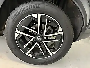 Used 2025 Nissan Juke N-Connecta Black - Interior and Exterior details 7